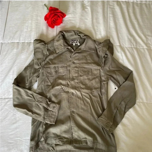 Pam & Gela ruffle army shirt in Loden - Picture 3 of 14